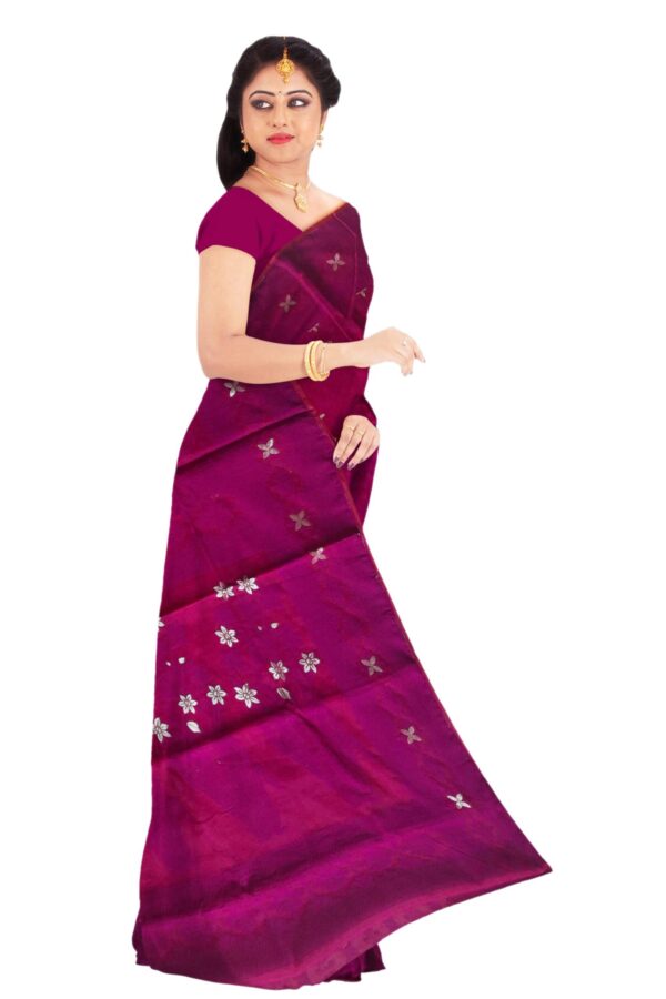 Magenta Dhakai Jamdani Saree - Image 4