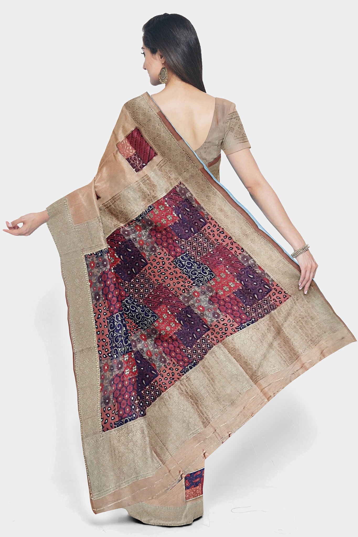 Peach Colored Mahabalipuram Silk Saree - Image 3