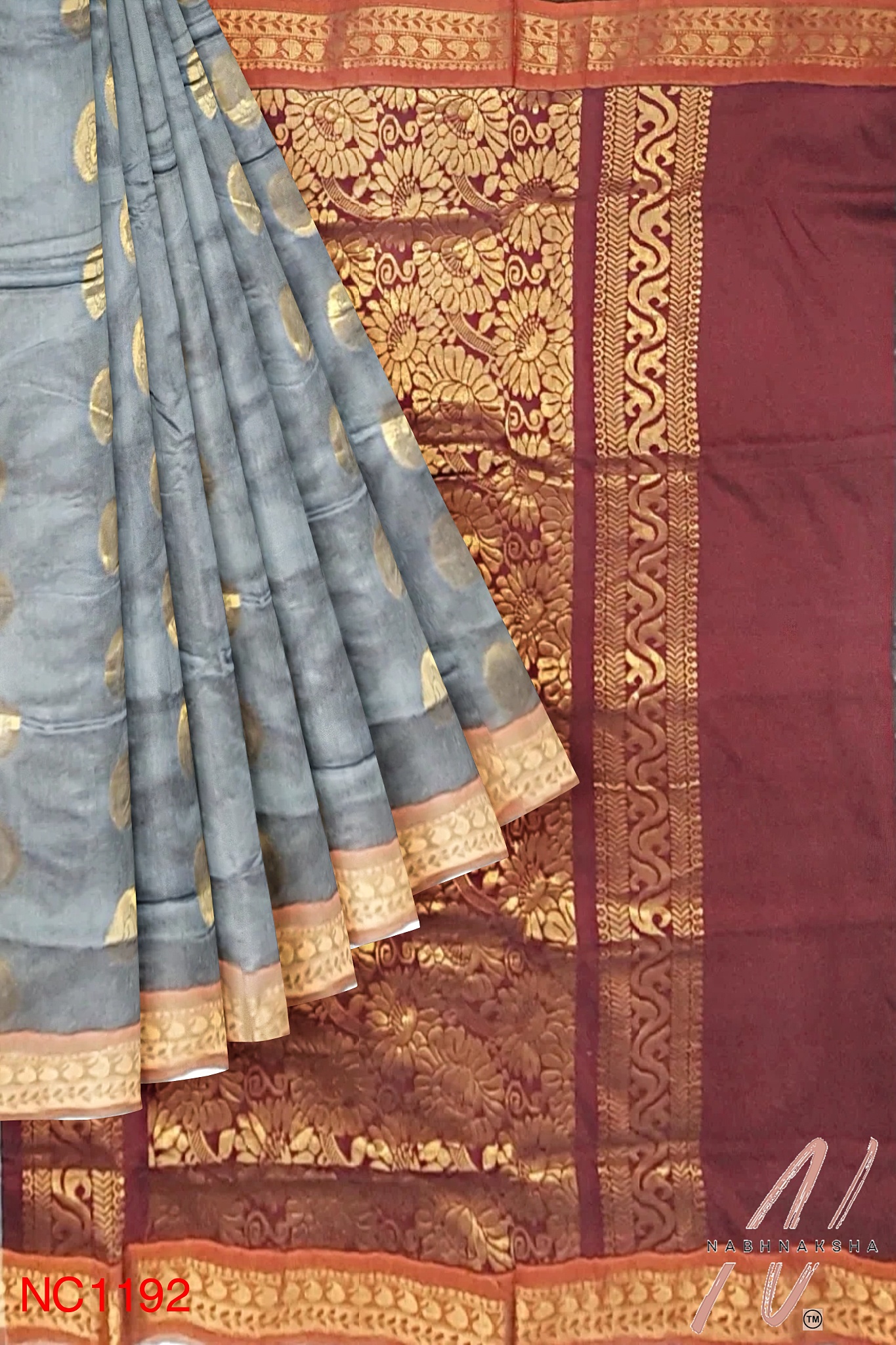 Grey - Maroon Gadwal Silk Saree - Image 4